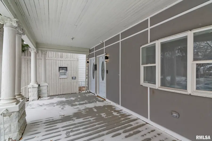 910 S 2nd Street, Springfield, IL 62704 - #3