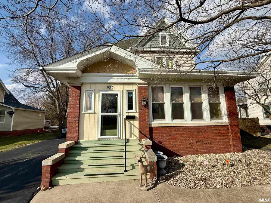 933 W Main Street, Galesburg, IL 61401 - #2