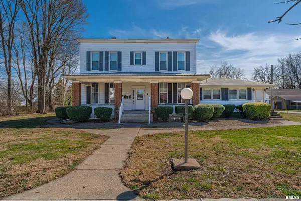 705 E Chestnut Street, Mason City, IL 62664