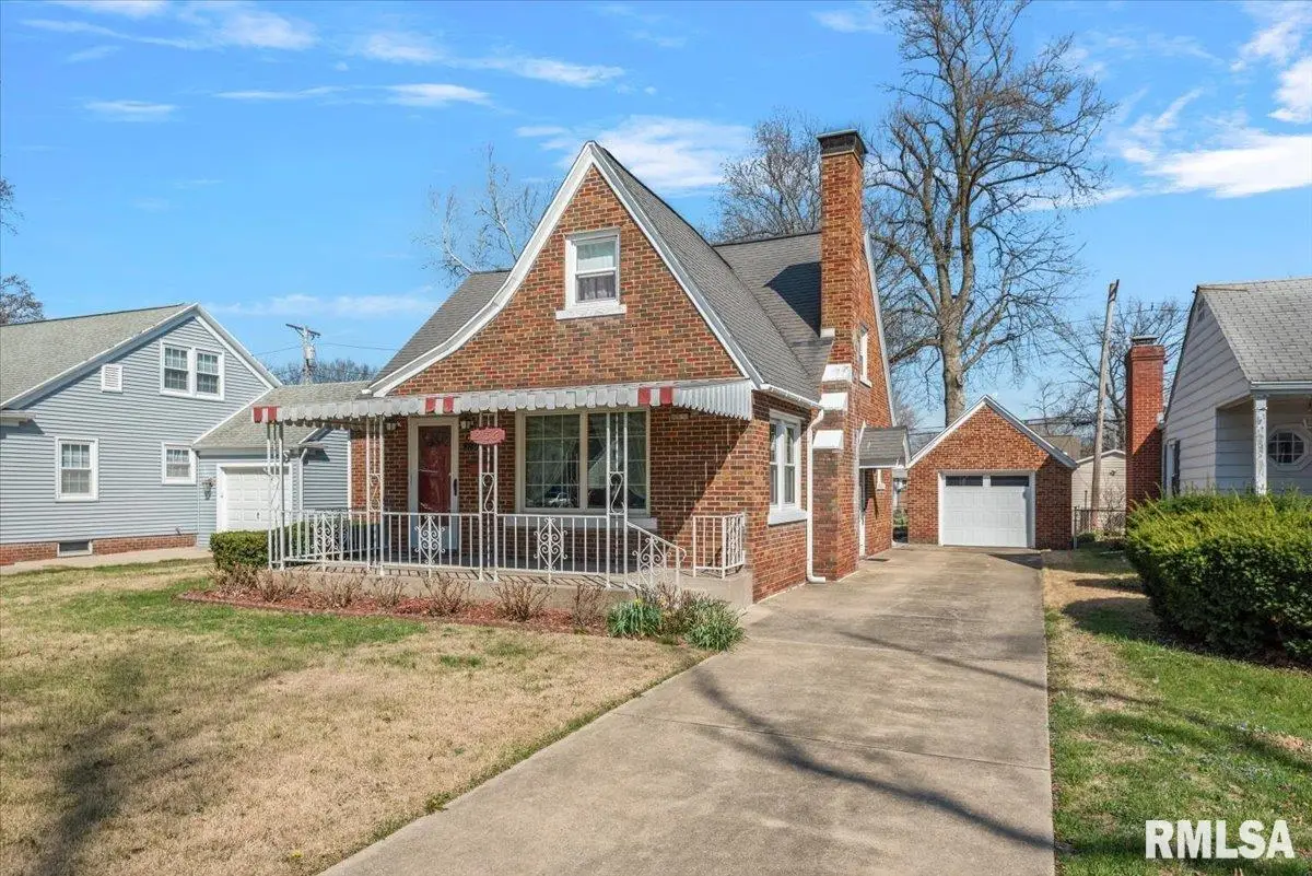 2136 Whittier Avenue, Springfield, IL 62704 - #1