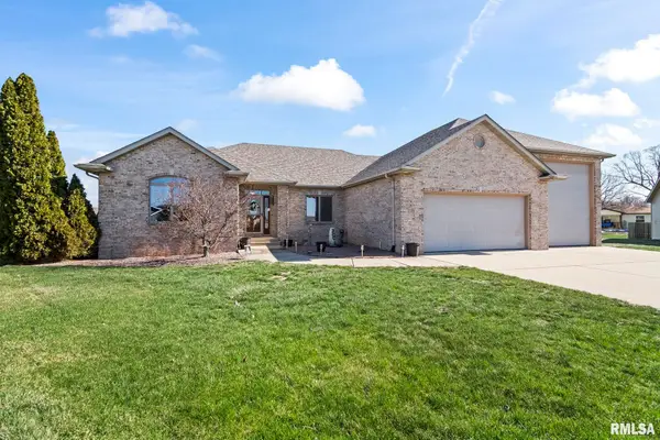 2104 Dubsdread Drive, Springfield, IL 62711