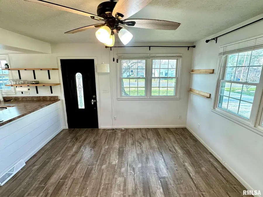 118 E Main Street, Woodson, IL 62695 - #2