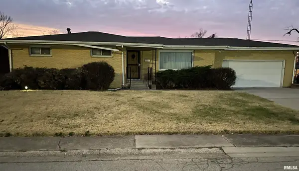 2051 Randall Court, Springfield, IL 62703