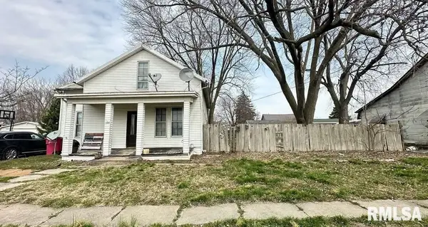 104 W Edwards Street, Payson, IL 62360