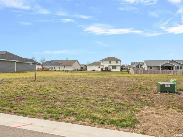 405 Sundown Lane, Chatham, IL 62629