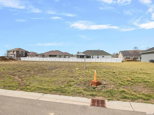 413 Sundown Lane, Chatham, IL 62629