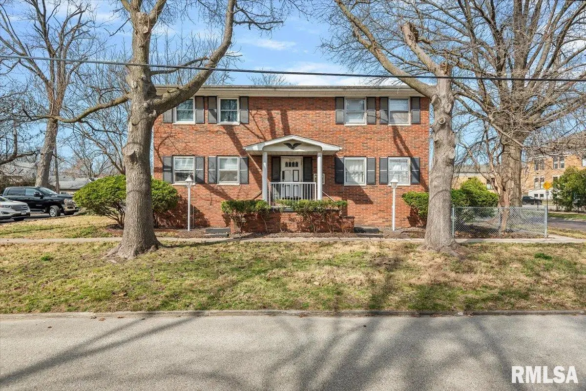 821 S Pasfield Street, Springfield, IL 62704 - #1