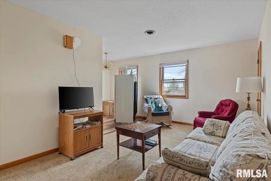 821 S Pasfield Street, Springfield, IL 62704 - #2