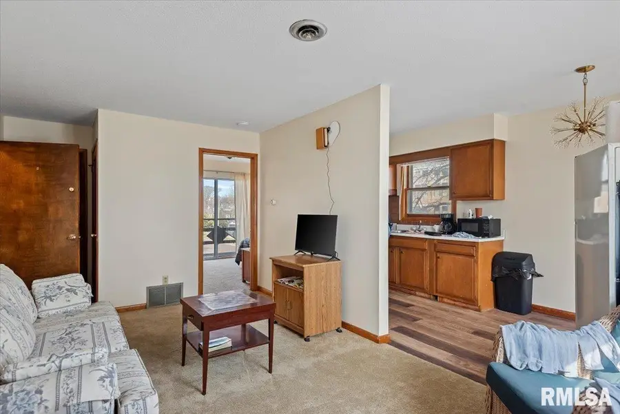 821 S Pasfield Street, Springfield, IL 62704 - #3