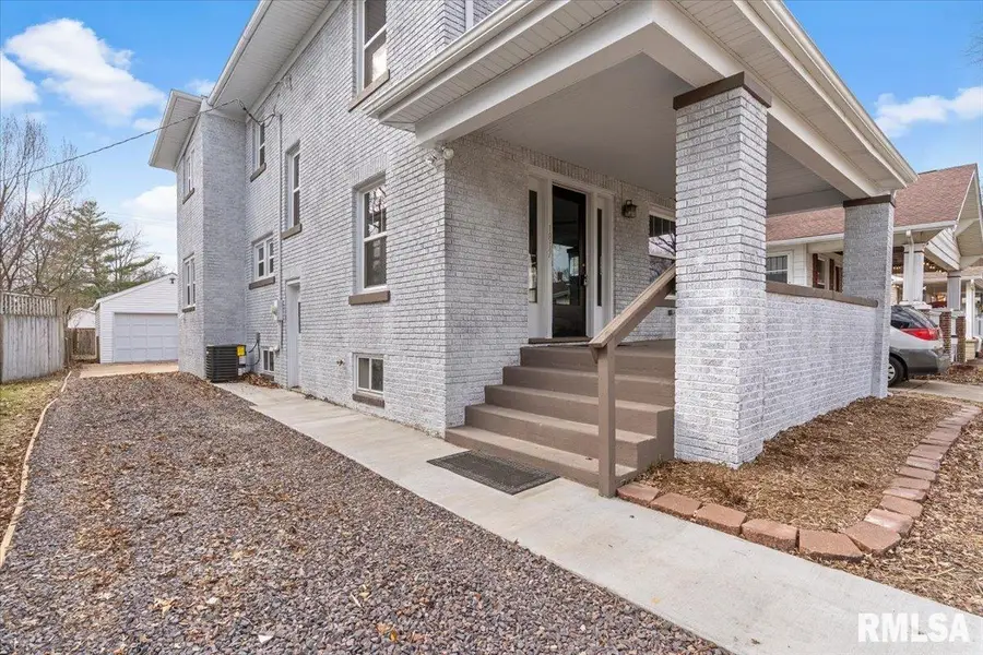 1817 Whittier Avenue, Springfield, IL 62704 - #2