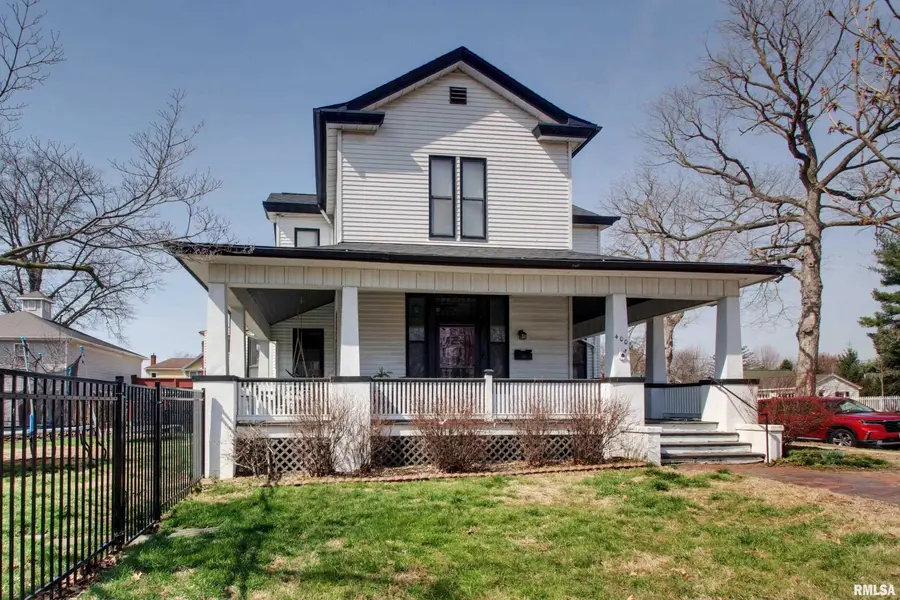 400 S 18th Street, Quincy, IL 62301 - #2