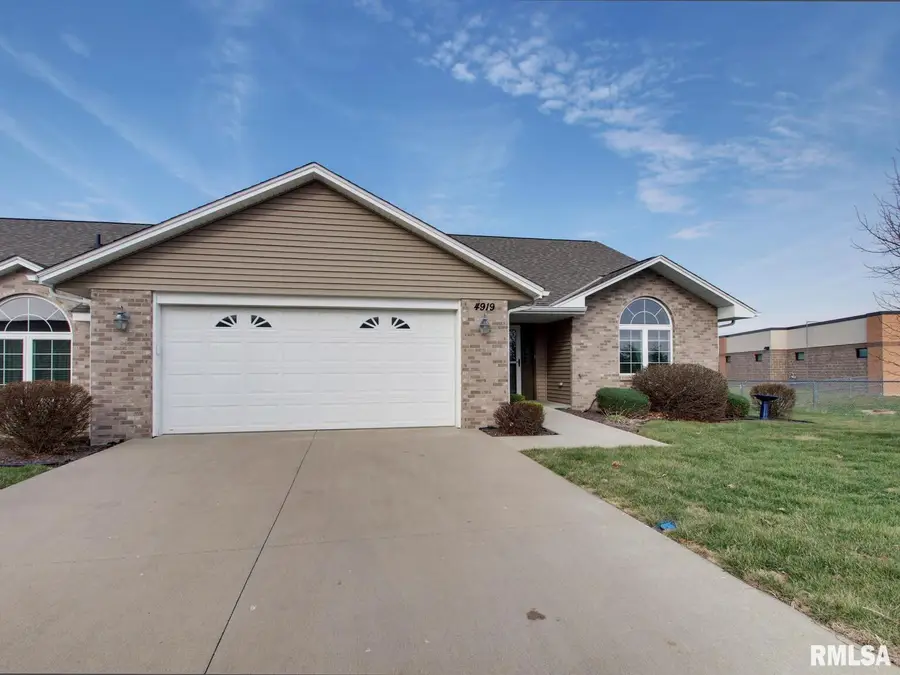 4919 Chestnut Street, Quincy, IL 62305 - #2