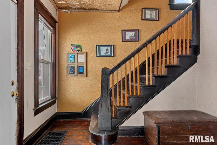 958 N 2nd Street, Springfield, IL 62702 - #2