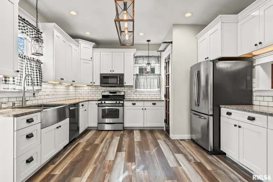 205 S 7th Street, Girard, IL 62640 - #3