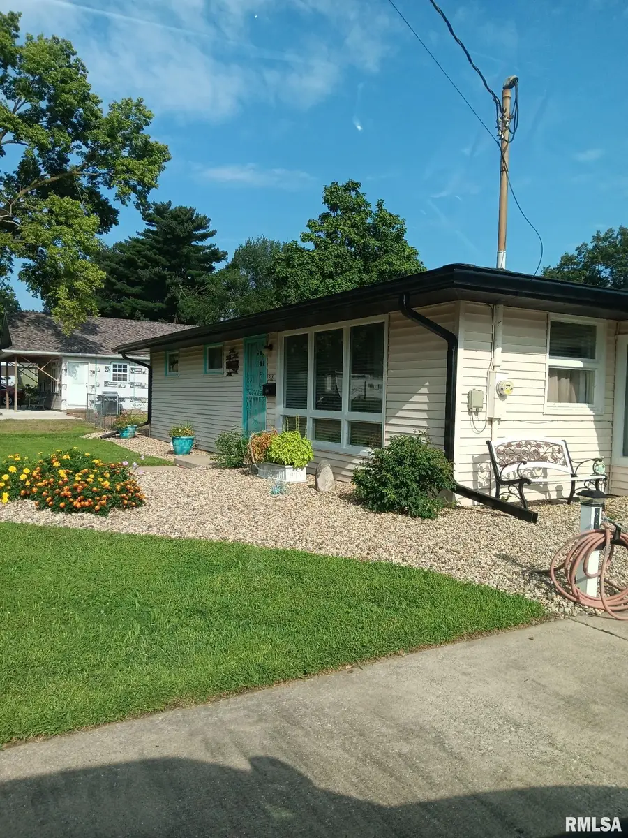 218 E Mound Street, Havana, IL 62644 - #3