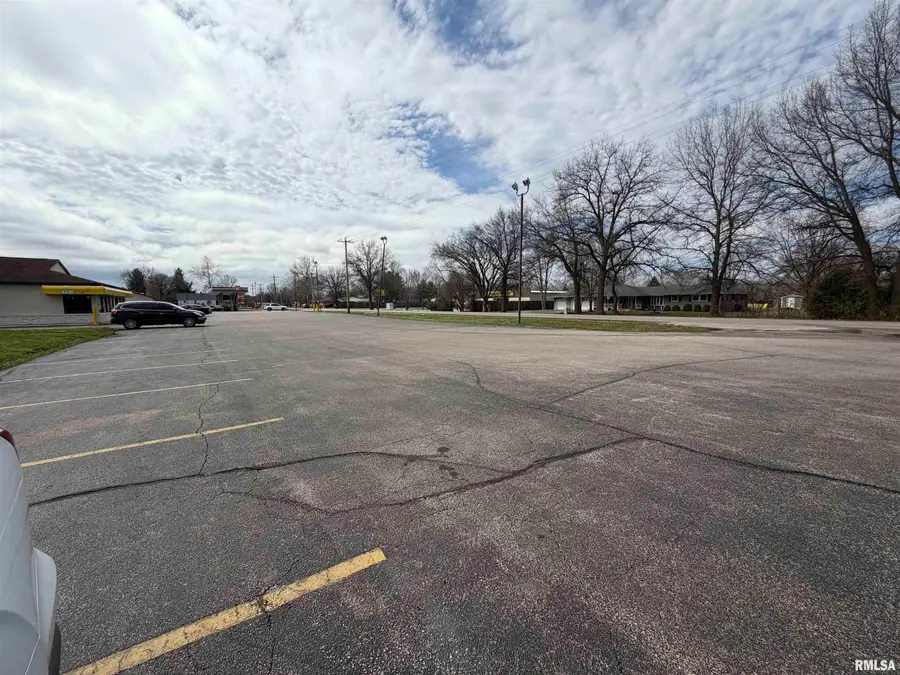 0 N 7th Street, Riverton, IL 62561 - #3