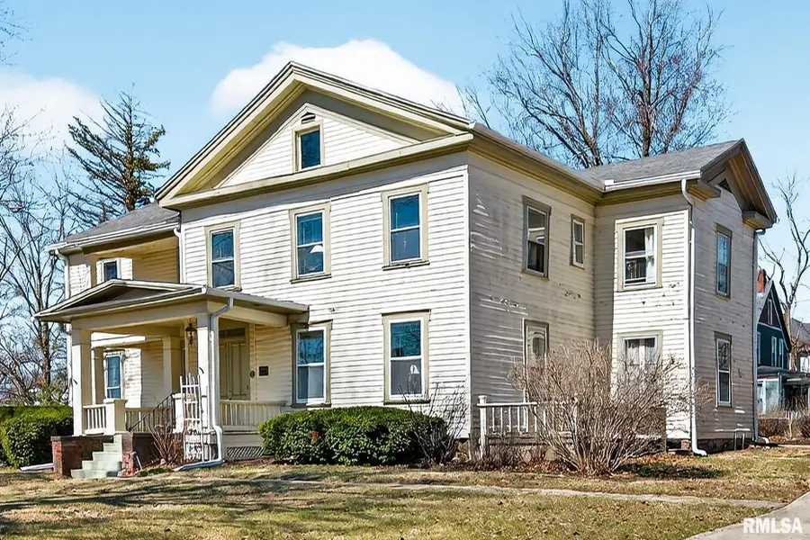 127 E North Street, Galesburg, IL 61401 - #3