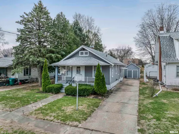 1742 Baird Avenue, Galesburg, IL 61401