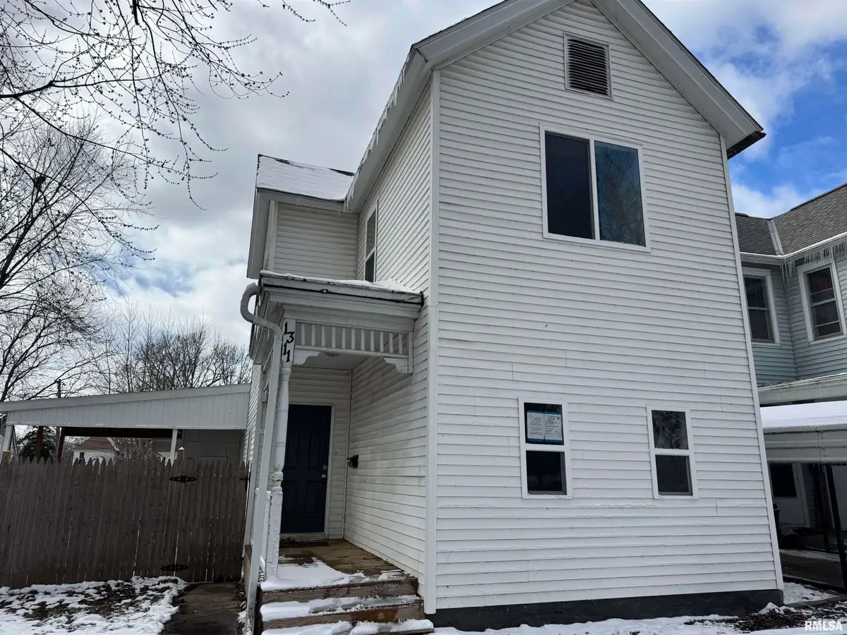 1311 N 9th Street, Quincy, IL 62301 - #1