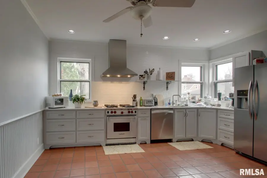 1635 York Street, Quincy, IL 62301 - #2