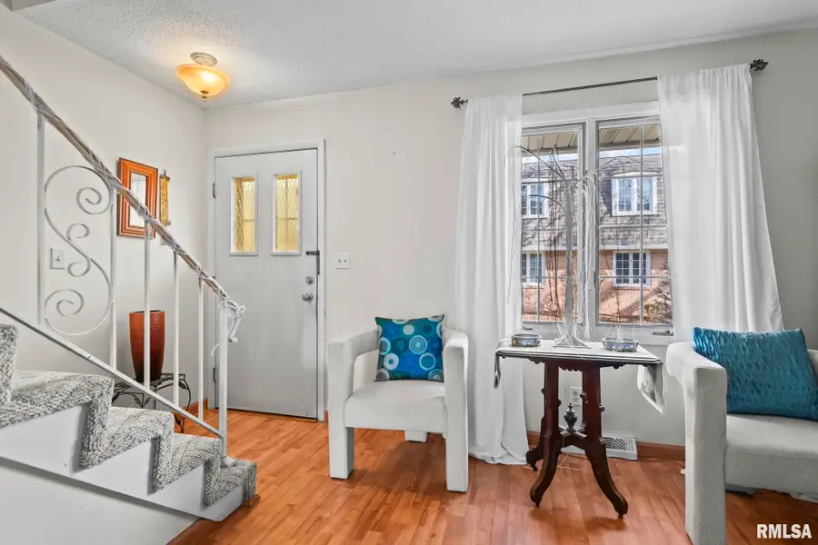 900 Durkin Drive #7, Springfield, IL 62704 - #3