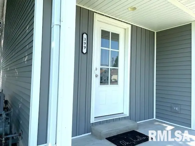 399 W Main Street, Williamsville, IL 62693 - #2