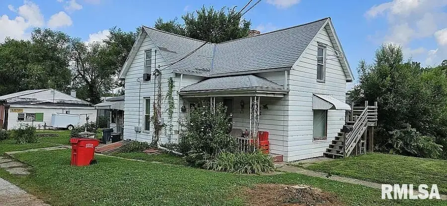 1613 N 6th Street, Quincy, IL 62301 - #2