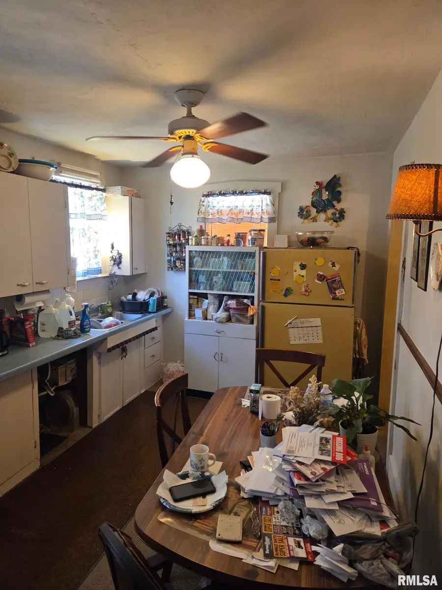 1613 N 6th Street, Quincy, IL 62301 - #3