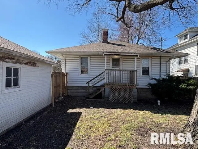 1103 W Main Cross Street, Taylorville, IL 62568 - #3