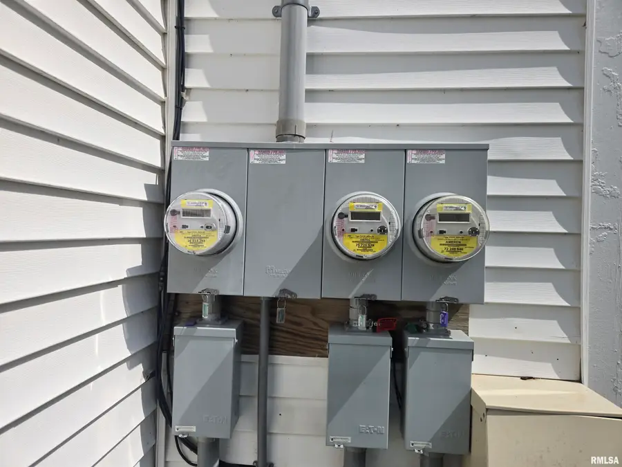 270 N Avenue C Street, Canton, IL 61520 - #2