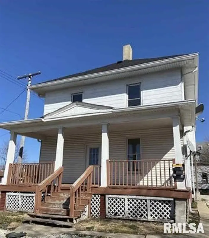 171 N 3rd Street, Canton, IL 61520 - #1