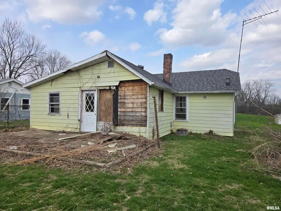 622 W Walnut Street, Canton, IL 61520 - #2