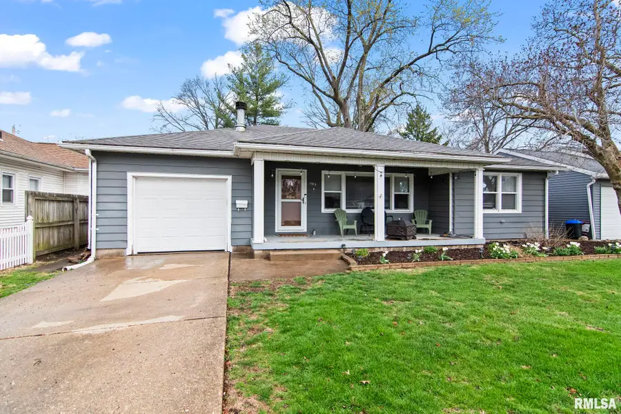 1913 E Hood Street, Springfield, IL 62703 - #2