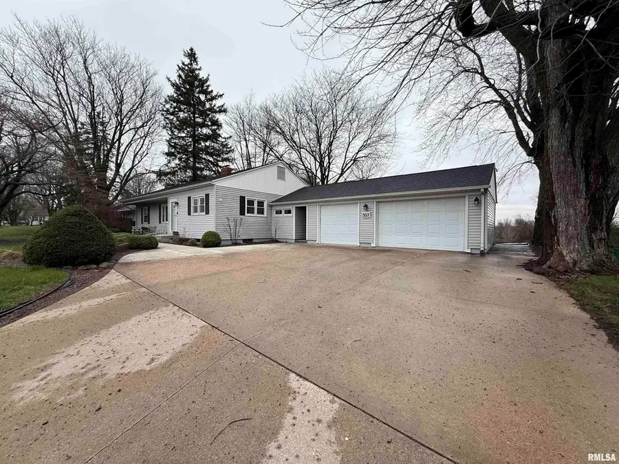 307 E State Street, Payson, IL 62360 - #2