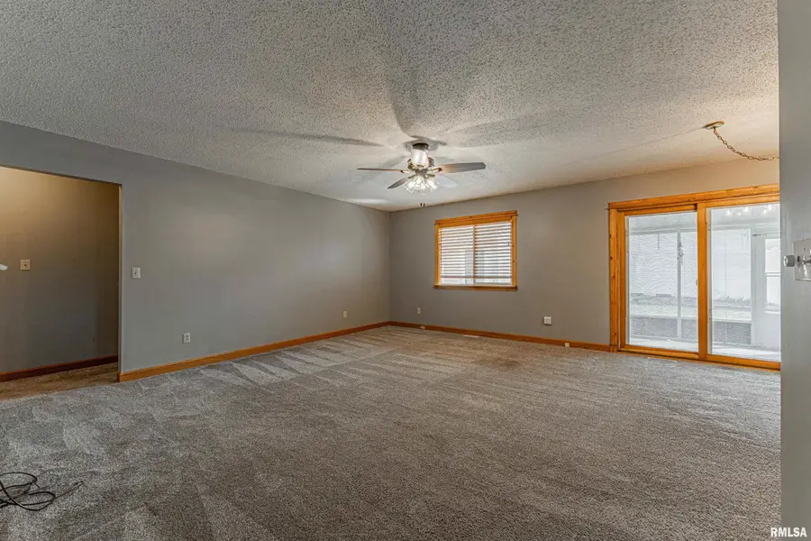 701 21st Street, Lincoln, IL 62656 - #3