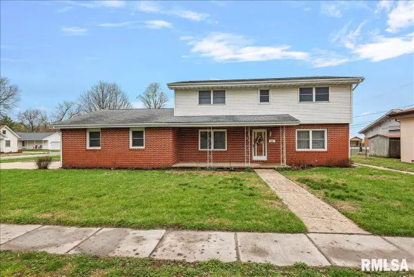 201 N Elm Street, Williamsville, IL 62693