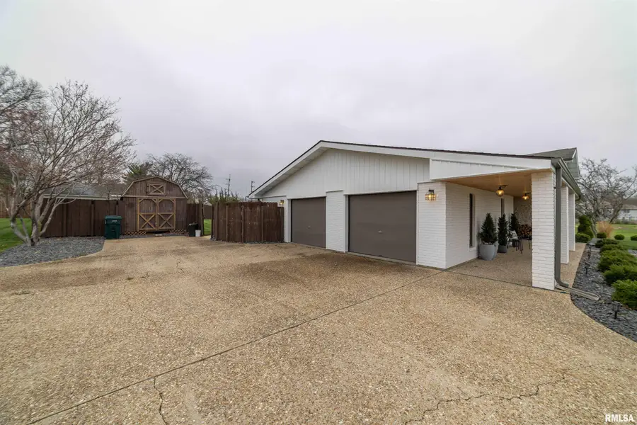 1431 Donlee Street, Quincy, IL 62305 - #2