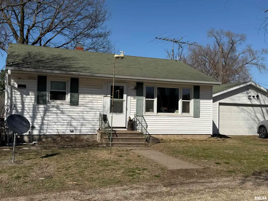 106 W Sycamore Street, Gladstone, IL 61437 - #2