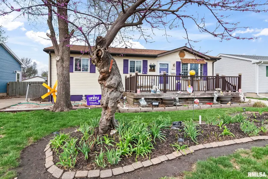 2409 Sutherland Road, Springfield, IL 62702 - #2