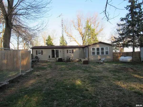 1361 Woods Lane, Jacksonville, IL 62650