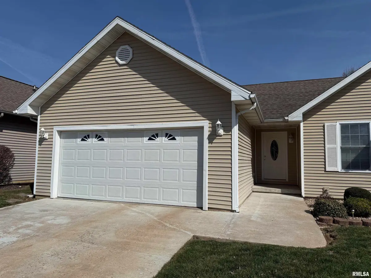 3160 Genevieve Drive, Quincy, IL 62305 - #1