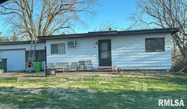 2605 Larch Road, Quincy, IL 62301