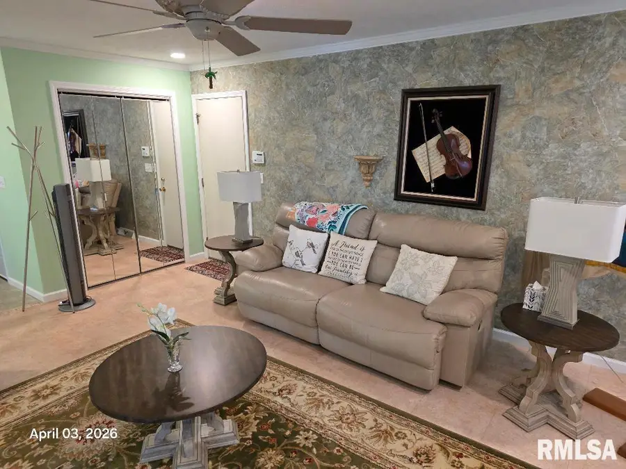 3308 Rawlings Drive, Springfield, IL 62704 - #3