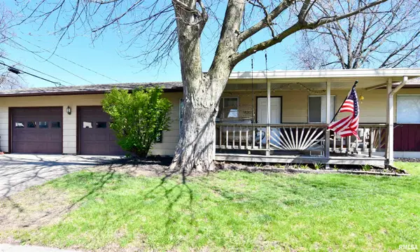 900 N Cheney Street, Taylorville, IL 62568