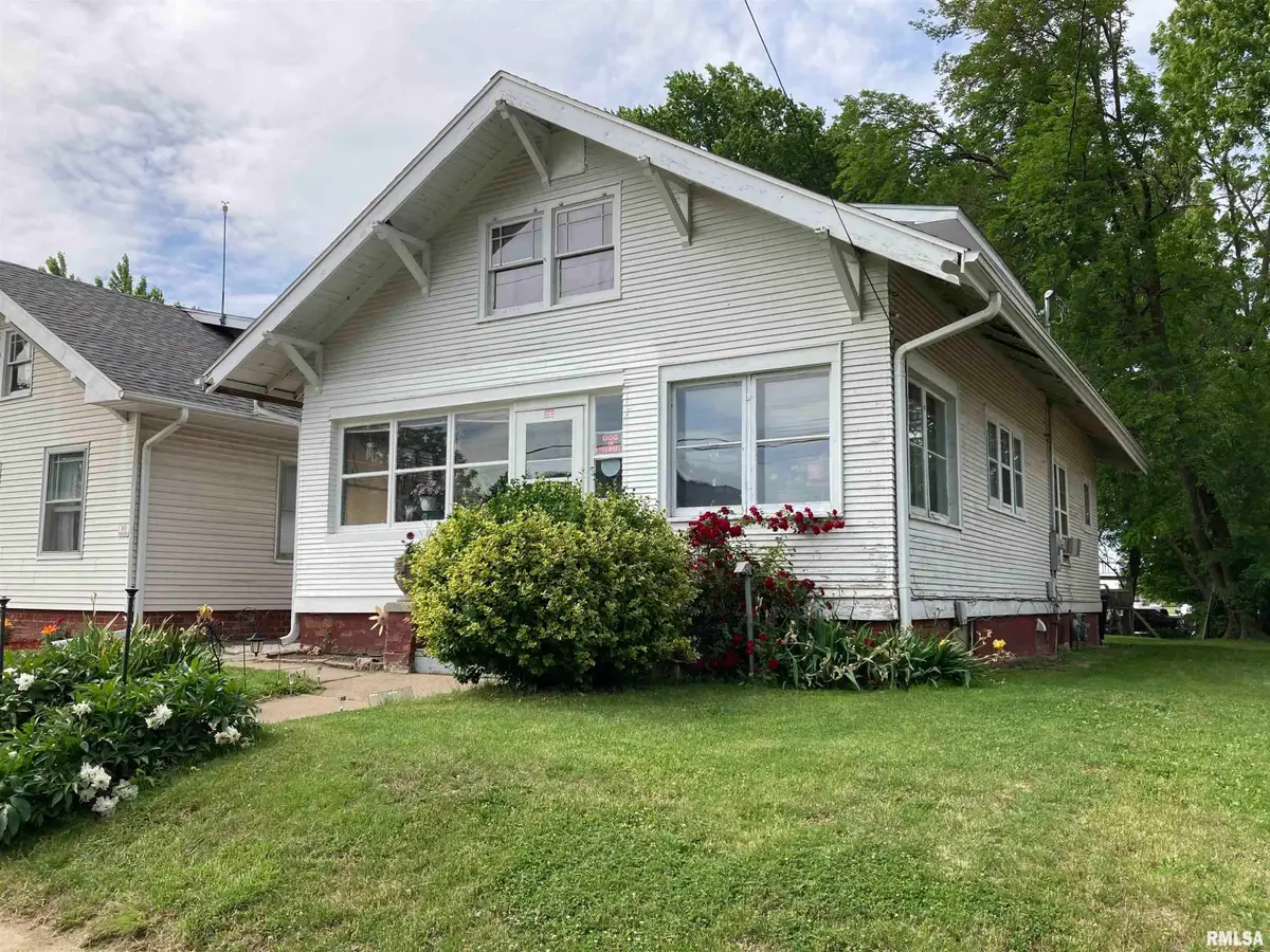 763 Mulberry Street, Galesburg, IL 61401 - #1