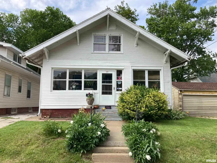 763 Mulberry Street, Galesburg, IL 61401 - #2