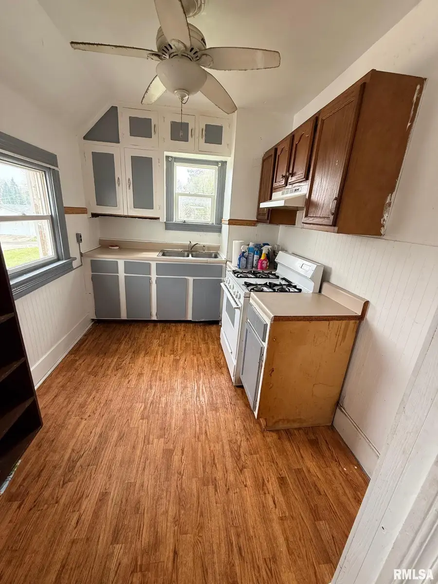 1218 N 8th Street #2, Quincy, IL 62301 - #3