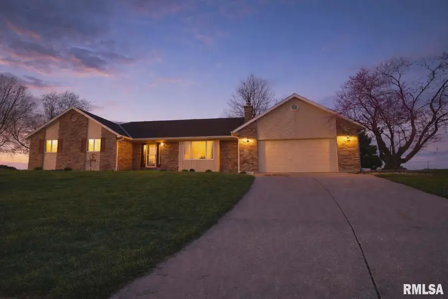 3226 E Tower Road, Quincy, IL 62305 - #2