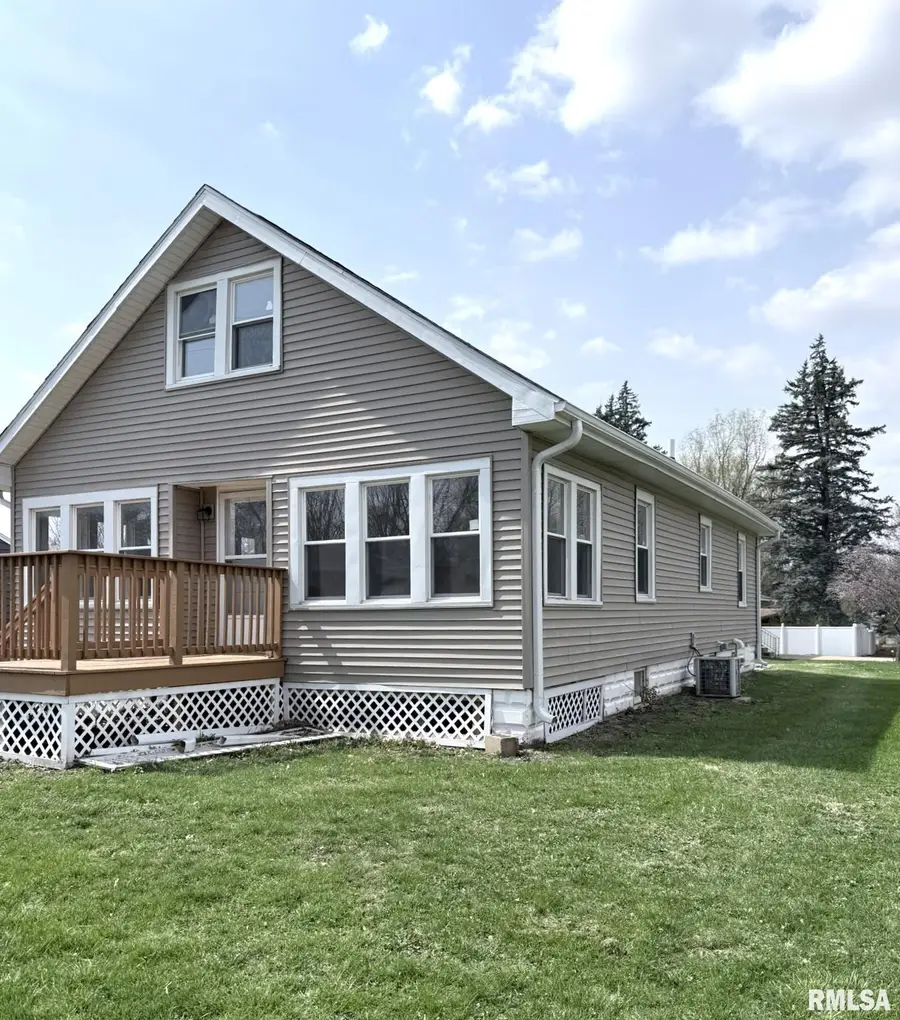 604 Walnut Street, Abingdon, IL 61410 - #2