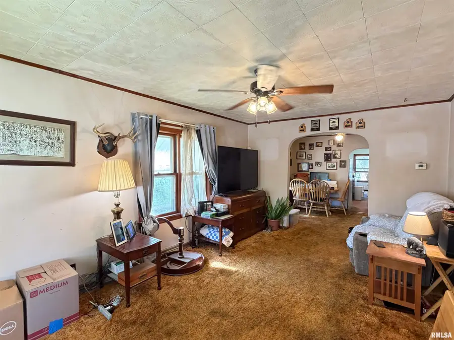 209 Yates Avenue, Springfield, IL 62702 - #3